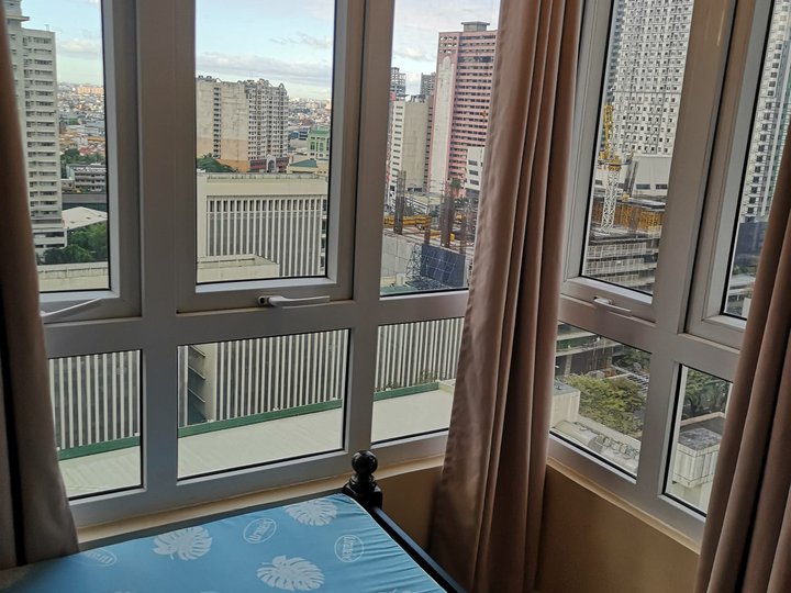 Two Bedroom in Victoria De Makati Loft Type for sale all in price