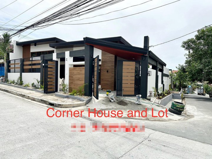 Bungalow Corner House and Lot in Moonwalk Village Las Pinas