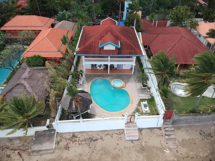 7-Bedroom Beach House and Lot Sale with Swimming Pool in Carmen, Cebu