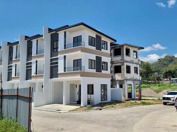 3 Bedrooms 3-Storey Townhouse For Sale in Talamban, Cebu City
