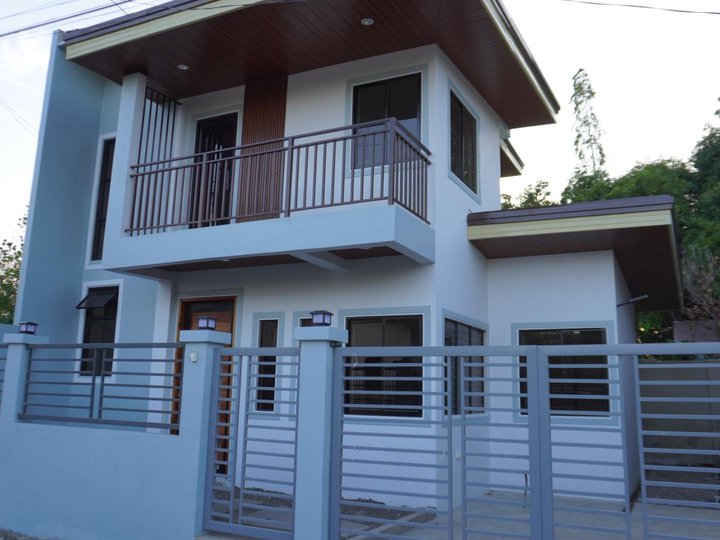 Newly Built 2 Story House located in Mansilingan area