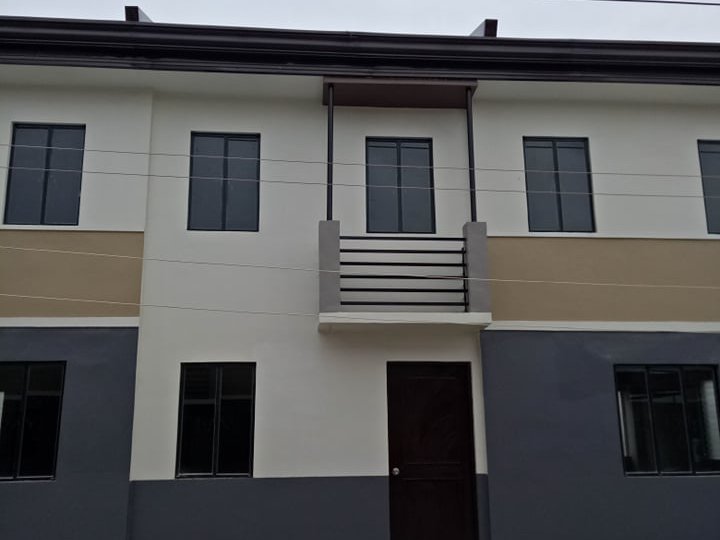 2-bedroom Townhouse For Sale in Lapu-Lapu (Opon) Cebu