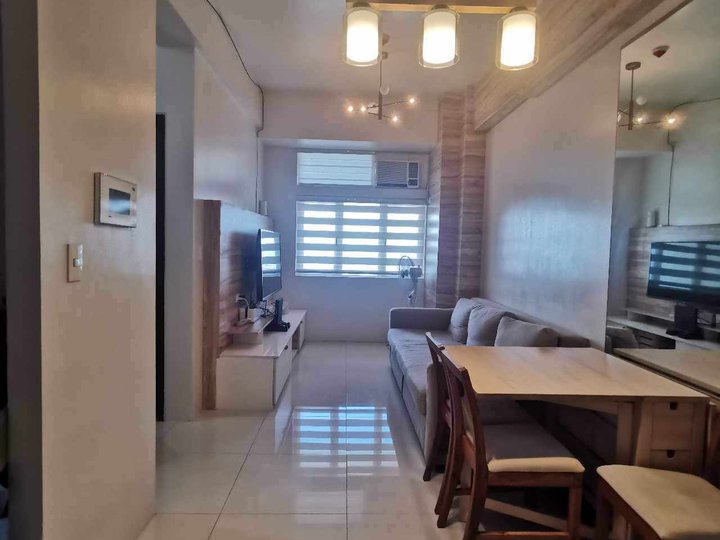 2 Bedroom Condo with Parking for lease at San Antonio Residences, Makati City