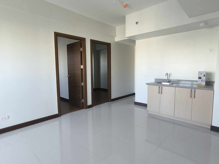 For sale condo in pasay two bedroom buendia leveriza