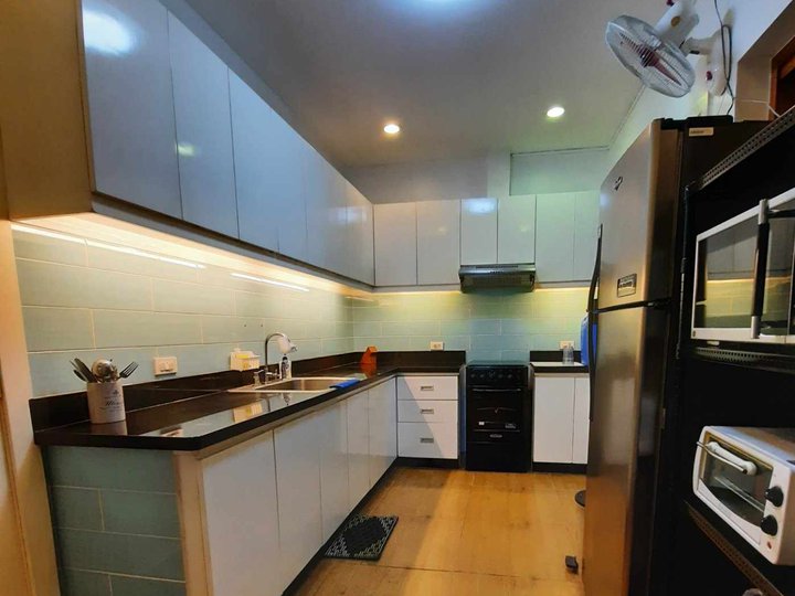 4-bedroom Duplex / Twin House For Rent in Taguig Metro Manila