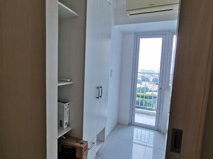 FOR SALE 1-BR Condo Unit in SM LIGHT Residences Tower 1, Mandaluyong