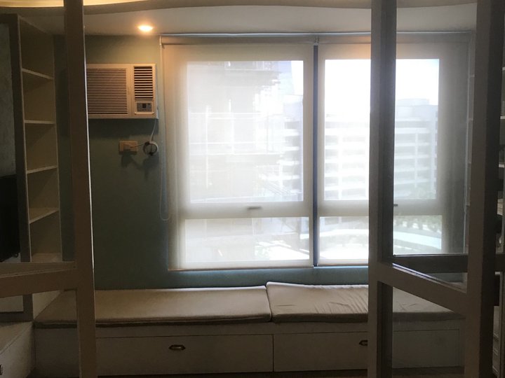 Rush!!! For Sale or  or Rent  to Own Furnished 2-br Condo Unit