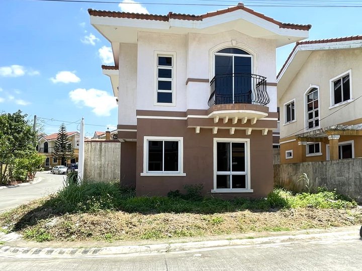 3-bedroom Single Detached House For Sale in Silang Cavite