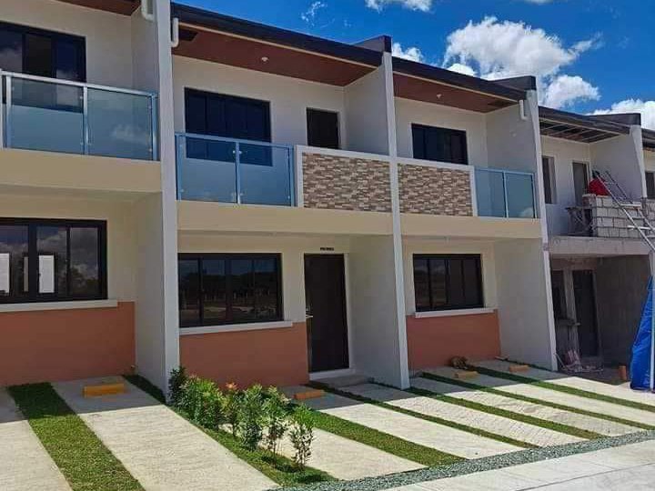 2 Bedrooms Elisa Townhouse in Villa Castalia Santa Maria Bulacan