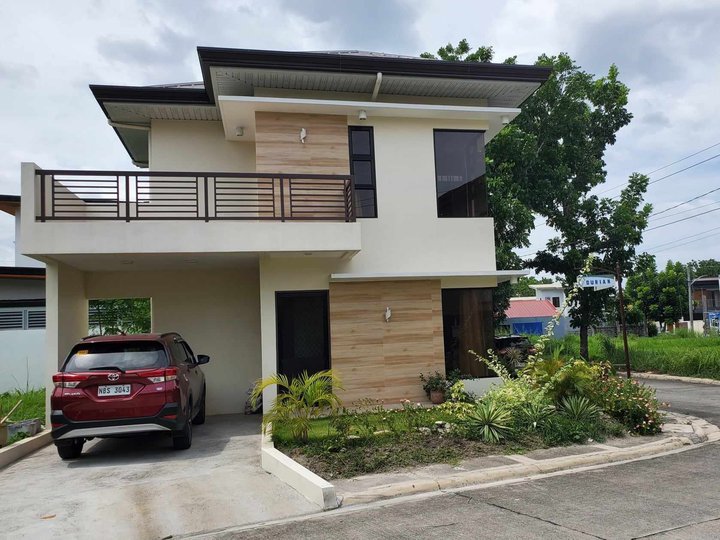 MODERN HOUSE FOR RENT IN DAU, MABALACAT, PAMPANGA NEAR NLEX