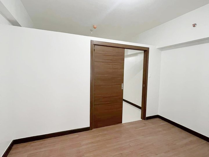 Preselling 1 Bedroom with balcony residential condo in Pasay