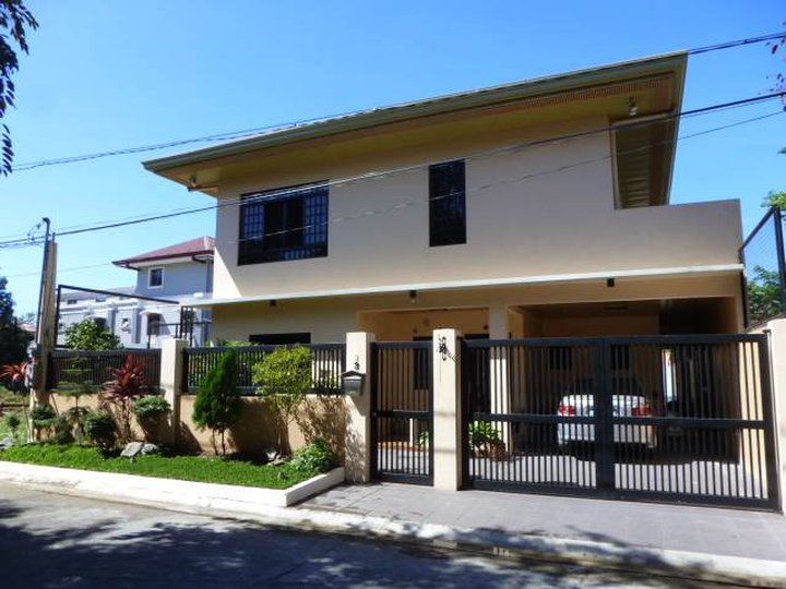French Style House For Sale in Better Living Subdivision, Paranaque City