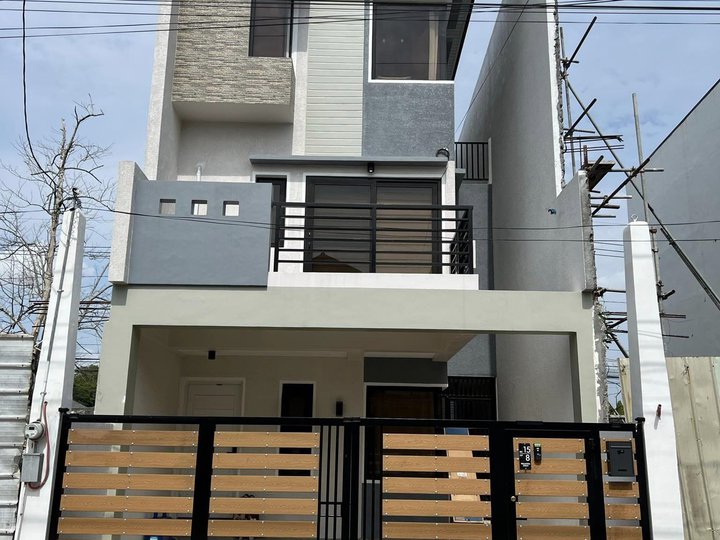 3-BR SINGLE DETACHED HOUSE & LOT in Sta. Rosa City Laguna, VILLA DE TOLEDO