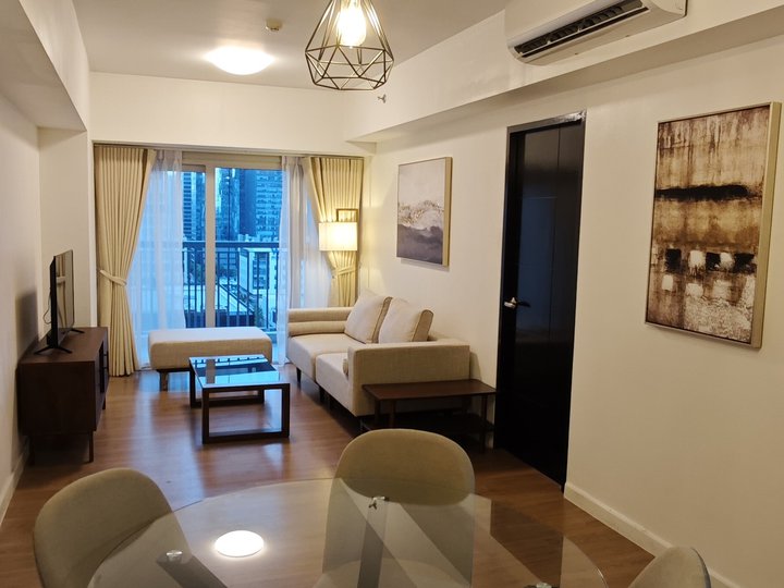 Fully Furnished 1 Bedroom in One Maridien BGC facing Terra Park for lease
