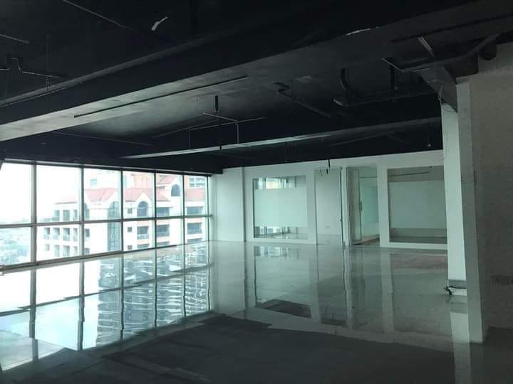 Office Space for Lease at Burgundy Corporate Tower Buendia Makati - 355 sqm fitted office