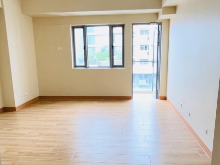 Ready For Occupancy Studio with Balcony in Araneta Cubao QC