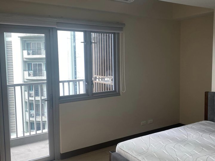 Furnished 2BR Condo in The Ellis Makati