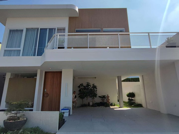 4-BEDROOM HOUSE AND LOT FOR SALE IN AN EXLUSIVE SUBD. IN ANGELES, PAMPANGA