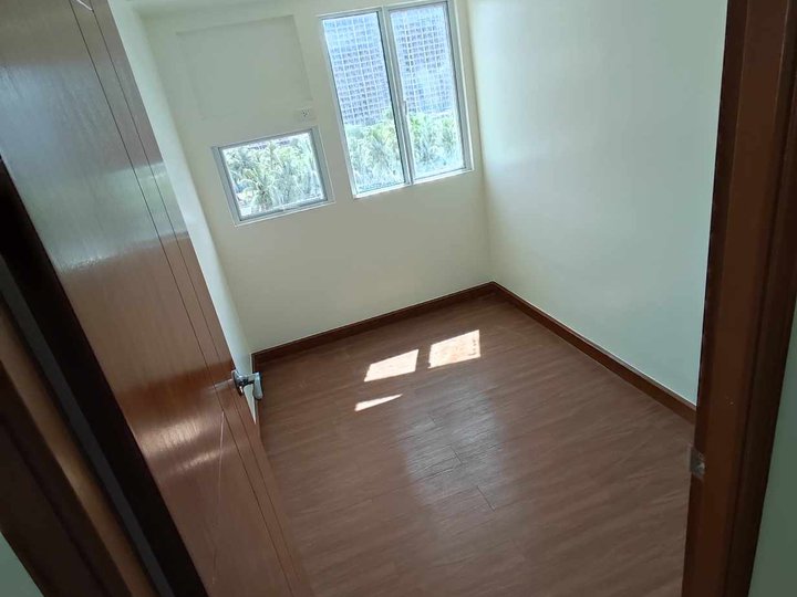 for sale condominium in pasay For sale condo in pasay  Palm Beach Villas 2Bedroom