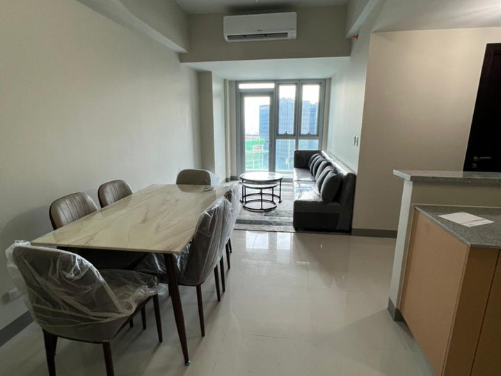 For Sale Uptown Parksuites Tower 2 2BR with Balcony High Floor with nice view! Negotiable!