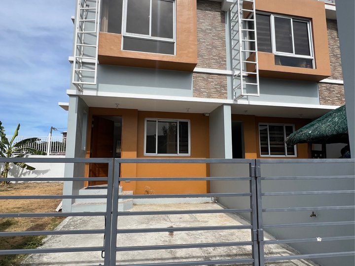 3-bedroom Townhouse For Sale in Las Pinas Metro Manila