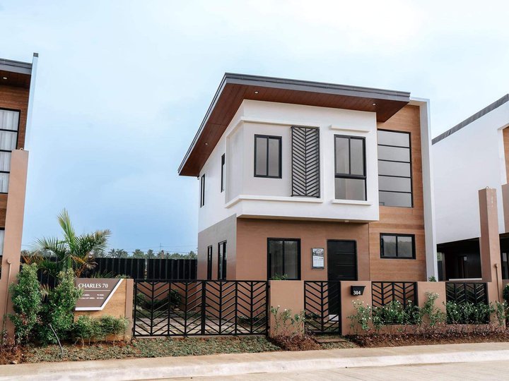 Single Detached House and Lot in Nasugbu near in Tagaytay