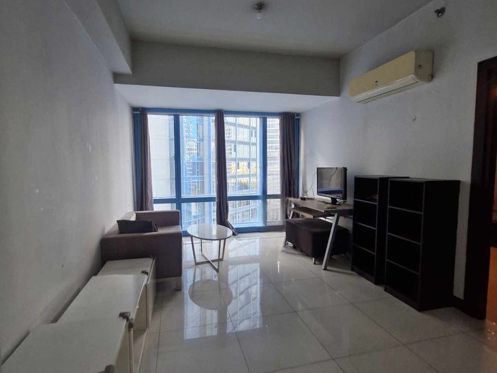 For Rent 1 Bedroom Unit 59.20 sqm in TWO CENTRAL Makati city