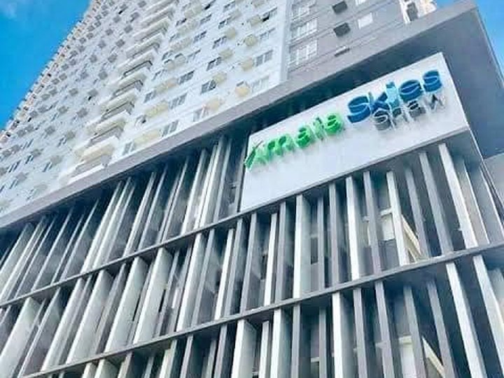 AFFORDABLE CONDOMINIUM WITH BR AND GARDEN FOR SALE IN AMAIA SKIES AVENIDA STA CRUZ MANILA NEAR MALLS