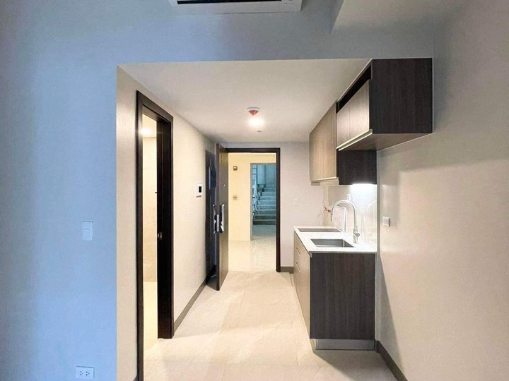 For Lease PARK MCKINLEY WEST  -1 Bedroom with balcony -  Be the FIRST TENANT!