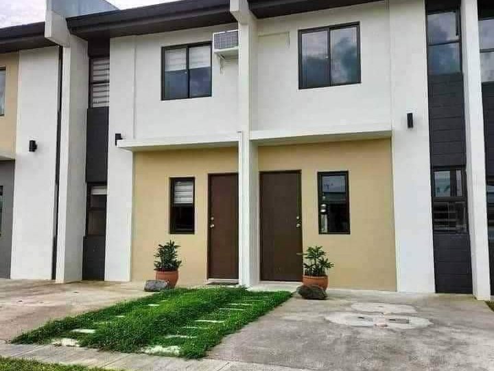 SINGLE ATTACHED HOUSE AND LOT END UNIT FOR SALE IN TRECE AMAIA MARTIRES NEAR MALL AND HOSPITALS