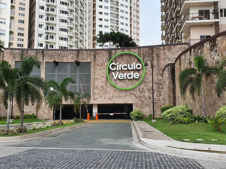 Fabulous View 2-bedroom condo in Circulo Verde, QC Manila