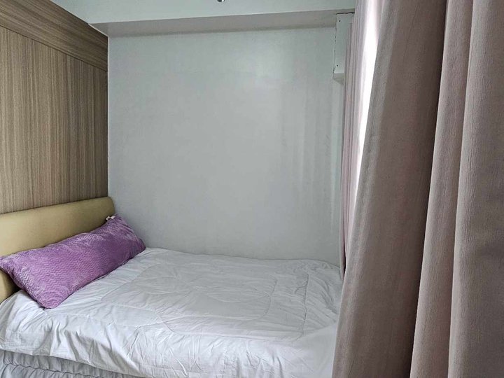 Fully Furnished 1 Bedroom Residential Condo for Rent near Mall of Asia