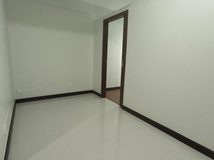 Ready for occupancy condo in pasay one bedroom studio near dfa