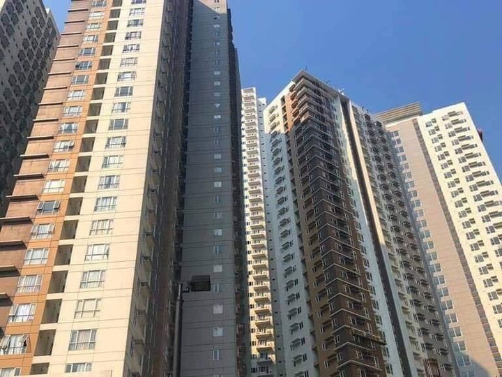 RENT TO OWN TERMS 2BR CONDO IN MANDALUYONG 5%DP LIPAT AGAD