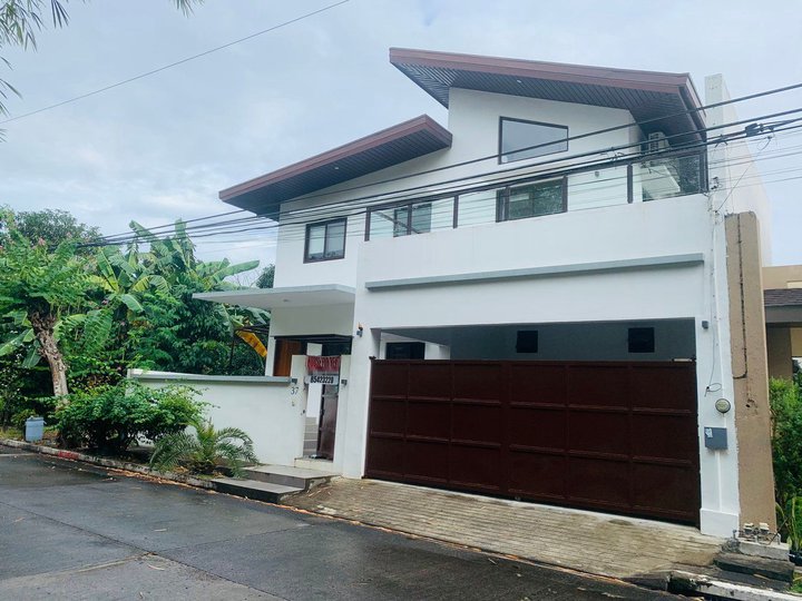 2 storey house for rent in Tahanan Village Paranaque