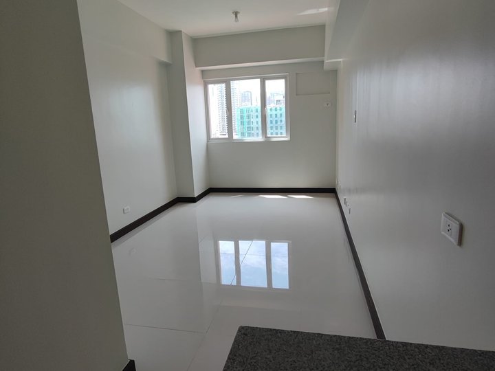 Ready For Occupancy 21.50 sqm Studio Residential Condo For Sale