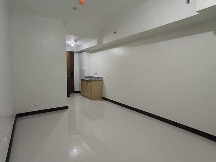 Affordable & Modern: Rent-to-Own Studio Condo with Balcony in Pasay