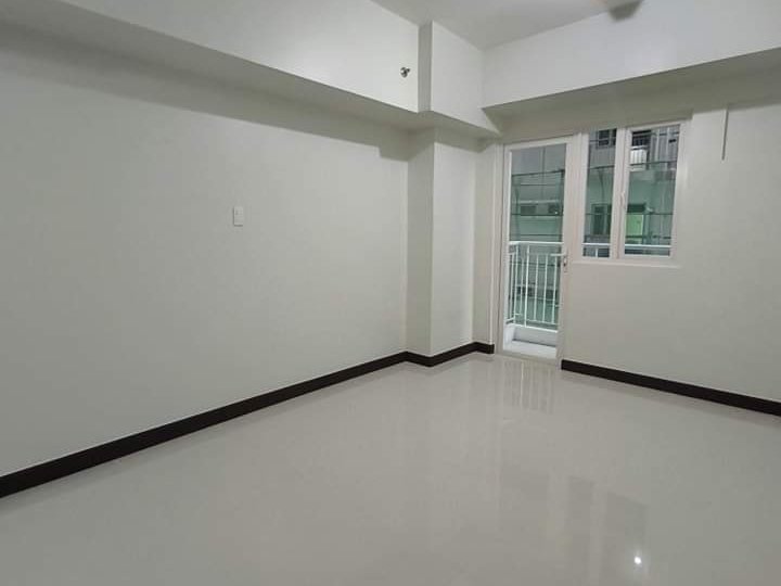 Luxury Living in Pasay: Stunning Condominium for Sale