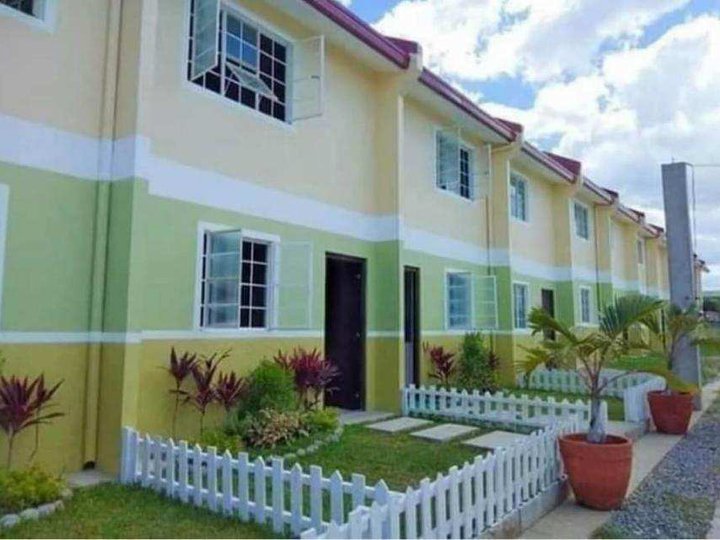 RUSH SALE TOWNHOUSE IN MEXICO PAMPANGA NEAR MARQUEE MALL