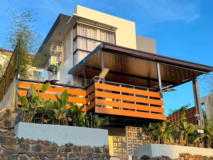 Pre-Owned 4-bedroom Single Attached House For Sale WITH A STUNNING OVERLOOKING VIEW  in Angono Rizal