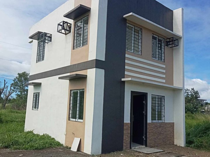 READY FOR OCCUPANCY UNIT 3 BEDROMS SINGLE ATTACHED HOUSE FOR SALE IN BAY LAGUNA