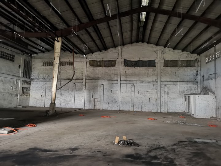 1450sqm FLOOD FREE High Ceiling Industrial Warehouse for rent lease Banawe Quezon City