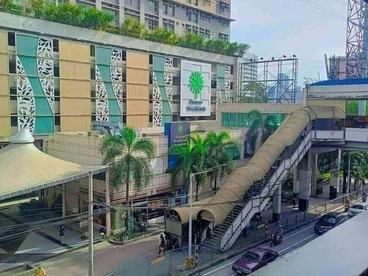 Ready For Occupancy 37.05 sqm 2-bedroom Residential Condo For Sale in Pioneer Mandaluyong