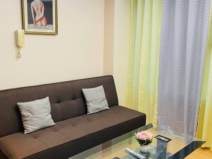 Studio/1BR/2BR Condo for Rent Furnished Makati Med CEU Ayala/Belton Place