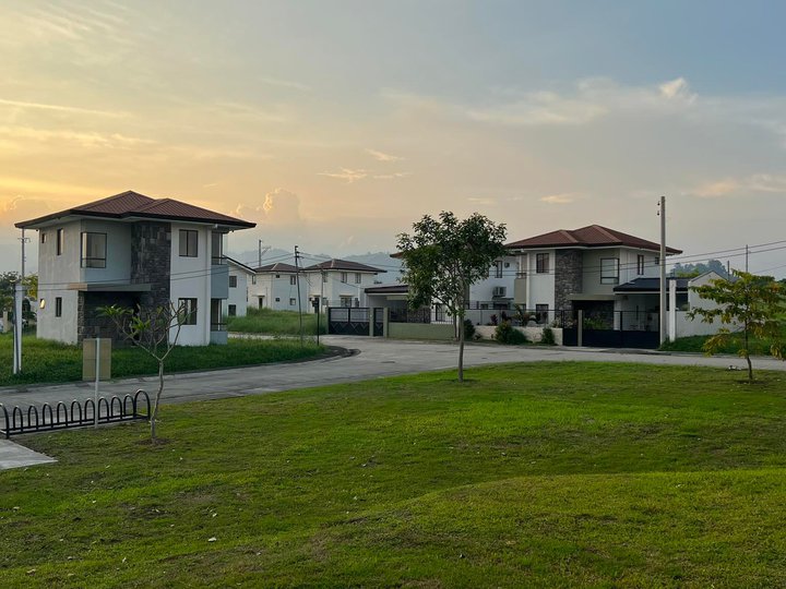 Ready For Occupancy Discounted 3-bedroom Single Detached House For Sale in Alviera Porac Pampanga