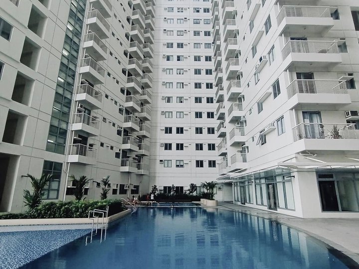 LUXURY LIVING AWAITS! STUNNING CONDO IN SUNTRUST ASMARA, QUEZON CITY