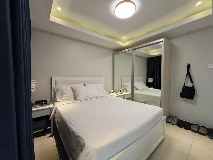 LA GRANDE CONDO STUDIO UNIT FOR SALE NEAR CLARK PAMPANGA - FULLY FURNISHED