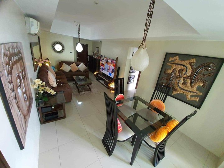 SACRIFICE CONDO SALE: 2BR Deluxe Garden Suite located five minutes walk Ayala Malls Cebu