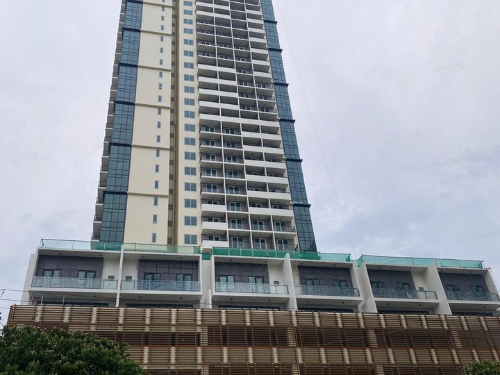 MAPLE AT VERDANT TOWERS 2BEDROOM WITH PARKING