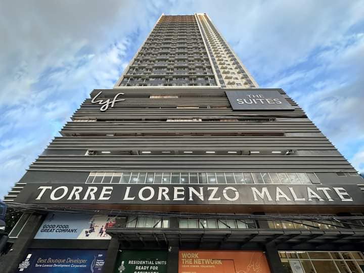 FULLY FINISH CHEAP RFO CONDO IN TAFT MANILA LASALLE BENILE MOA AIRPORT MAKATI MRT TAFT STATION